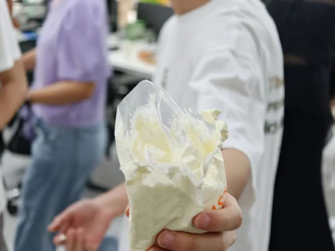 「钛闻软件」中秋限定浪漫，把团圆包进月饼里，每口都是团圆味~(图23)